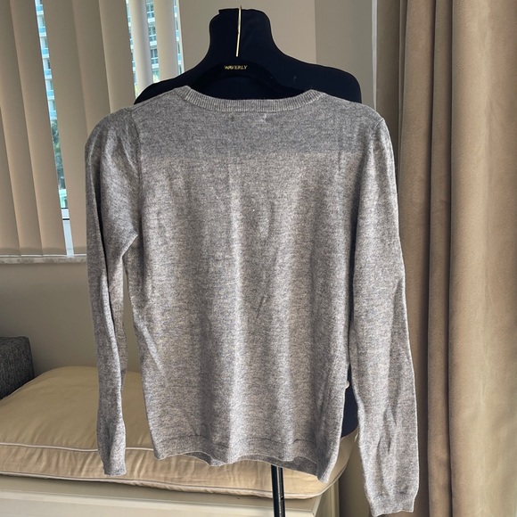 Artisan Ny Gray Sweater with Santa Design - Picture 4 of 6